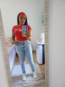 614073836: Chica busca chico en Tenerife