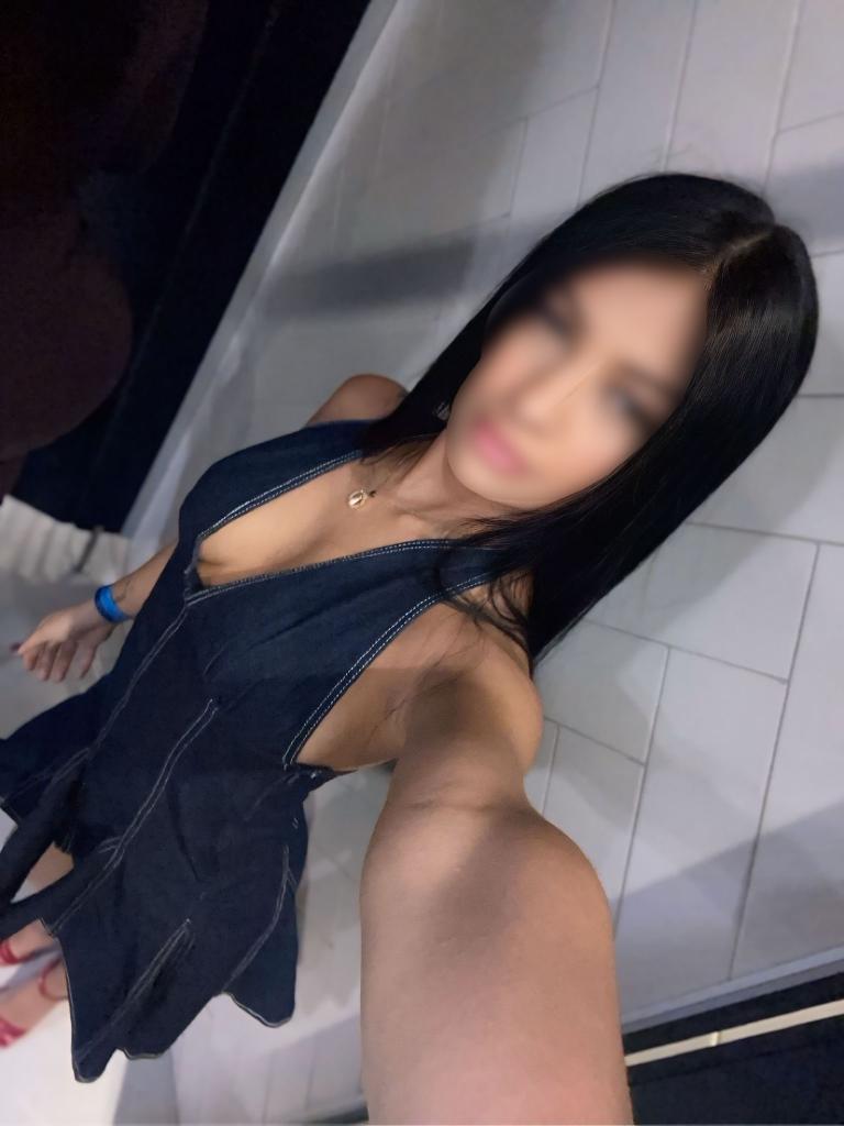 Chica busca chico en La Coruña: 