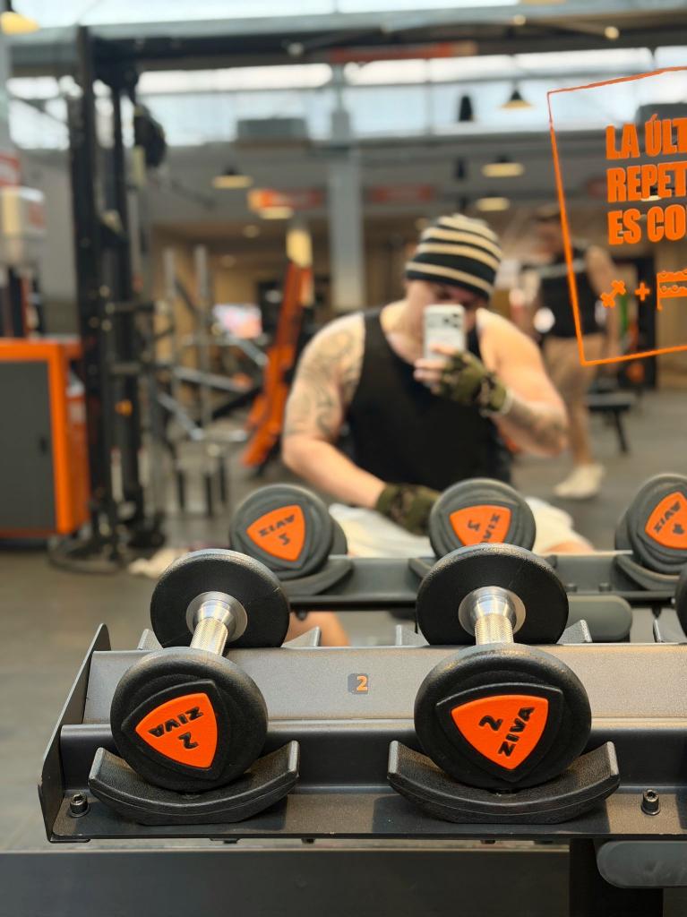 657016631: Chico busca chica en Burgos