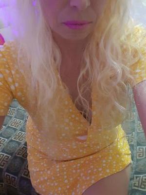 663043189: Chica busca chico en Mallorca