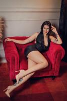 657339213: Chica busca chico en Ibiza