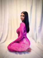 697204477: Chica busca chico en Madrid