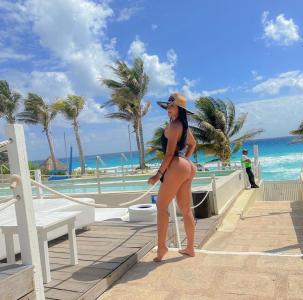 631101759: Chica busca chico en Barcelona