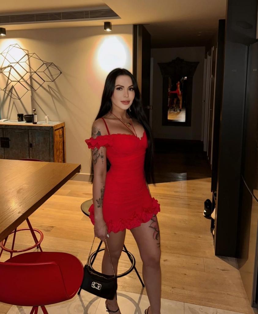 667490654: Chica busca chico en Alicante