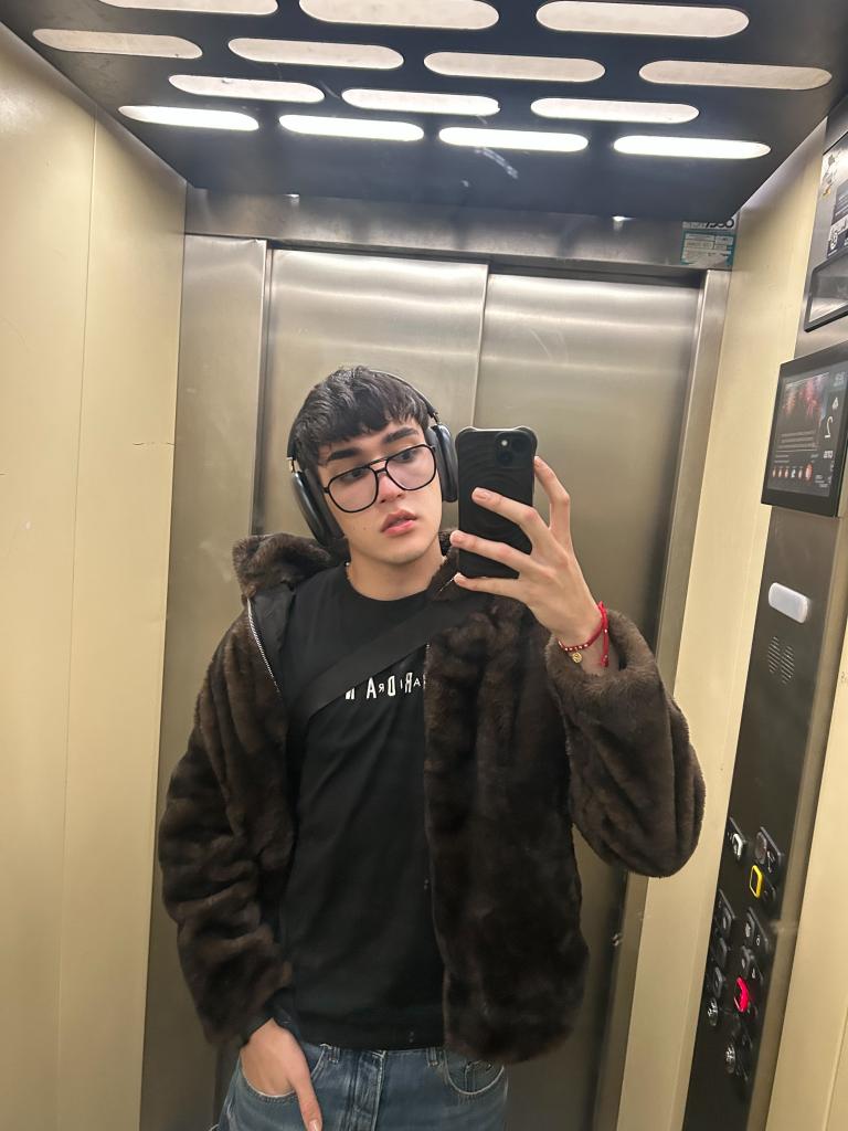 614608032: Chico busca chica en Málaga