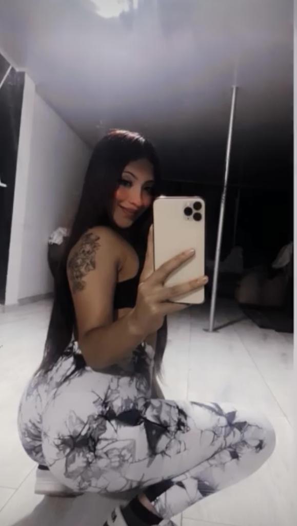 643867093: Chica busca chico en Córdoba