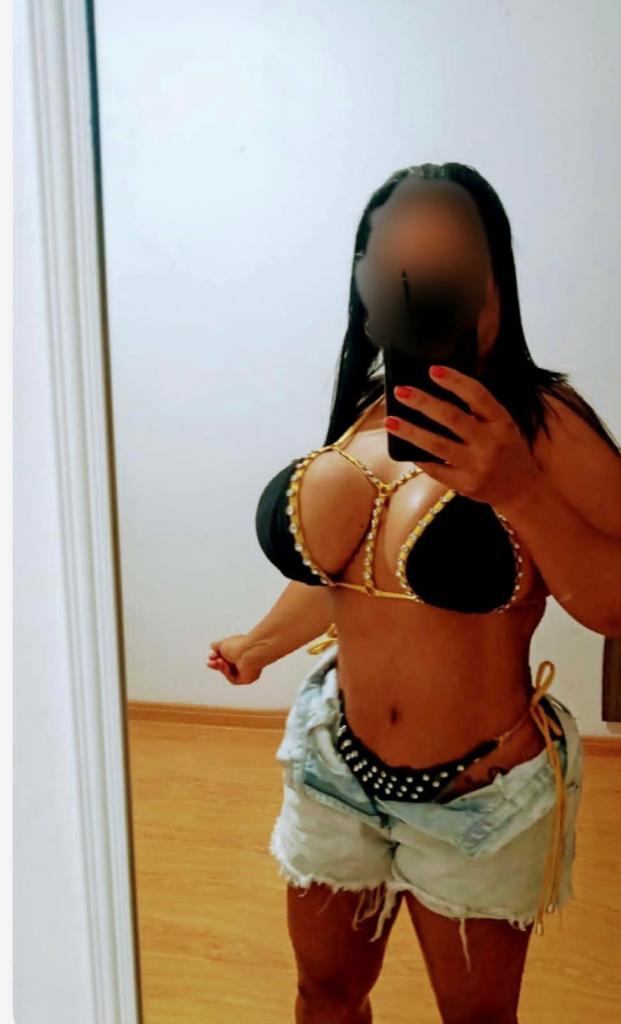 613796843: Chica busca chico en Madrid