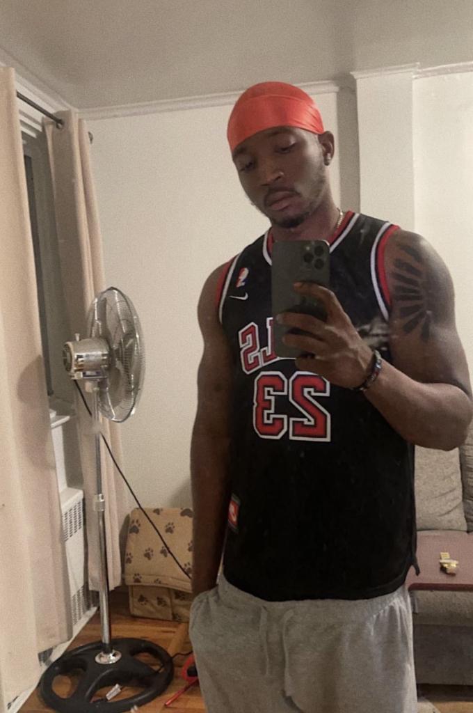 Chico busca chica en Asturias: 