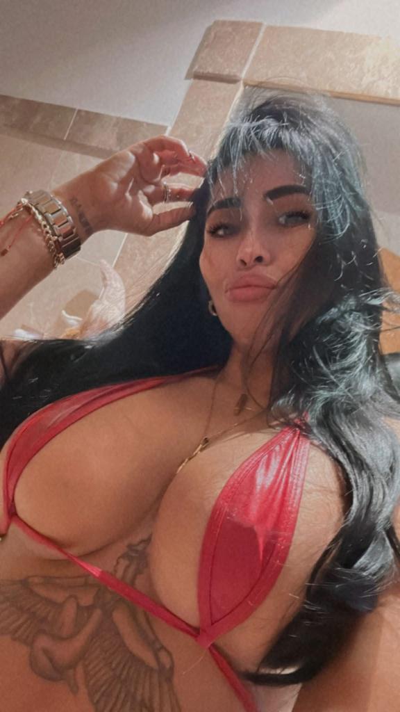 Chica busca chico en Almería: 