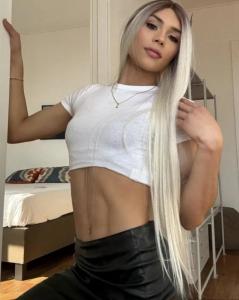 671697039: Transexual en Cádiz