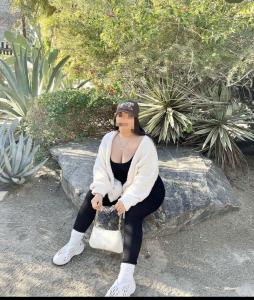 667587198: Chica busca chico en Barcelona