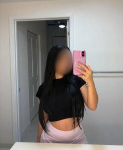 672117519: Chica busca chico en Sevilla