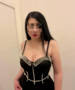 654922415: Chica busca chico en Madrid