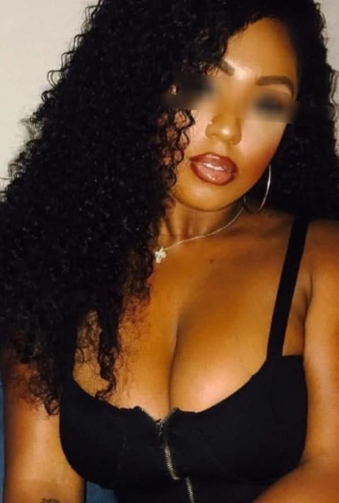 Chica busca chico en Asturias: 