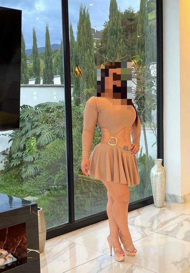 654263763: Chica busca chico en La Coruña