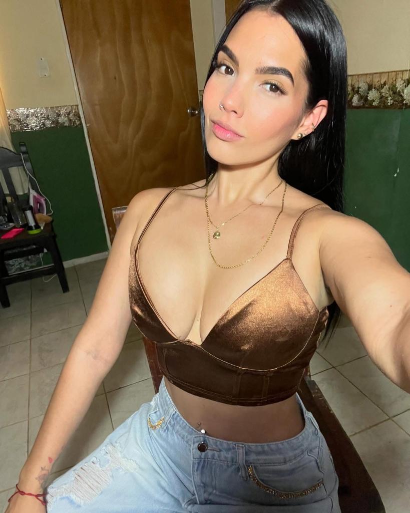 632900402: Chica busca chico en La Coruña