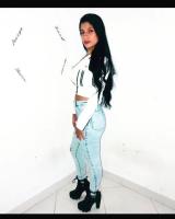 617746381: Chica busca chico en Madrid