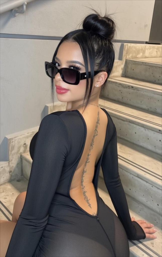 611257569: Chica busca chico en Málaga