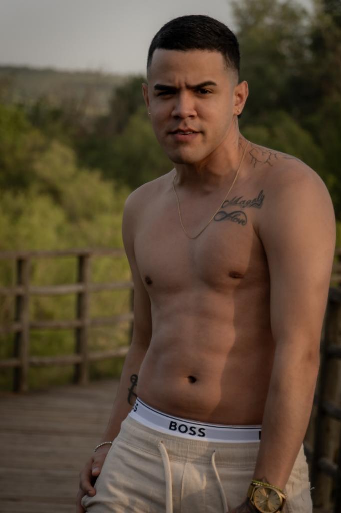 637120668: Chico busca chica en Sevilla