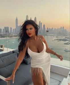 604491839: Chica busca chico en Madrid