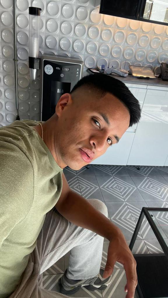 674202143: Chico busca chica en Murcia