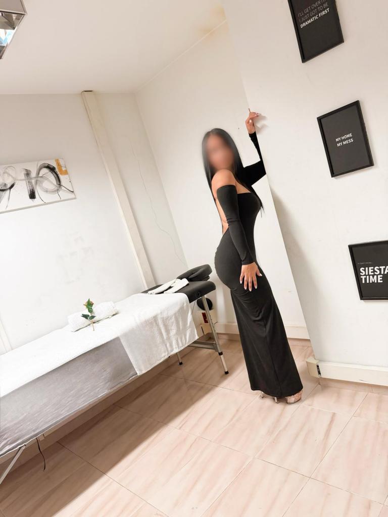 661142403: Chica busca chico en Mallorca