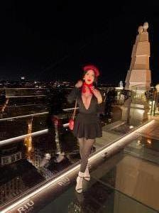 647270375: Chica busca chico en Cantabria