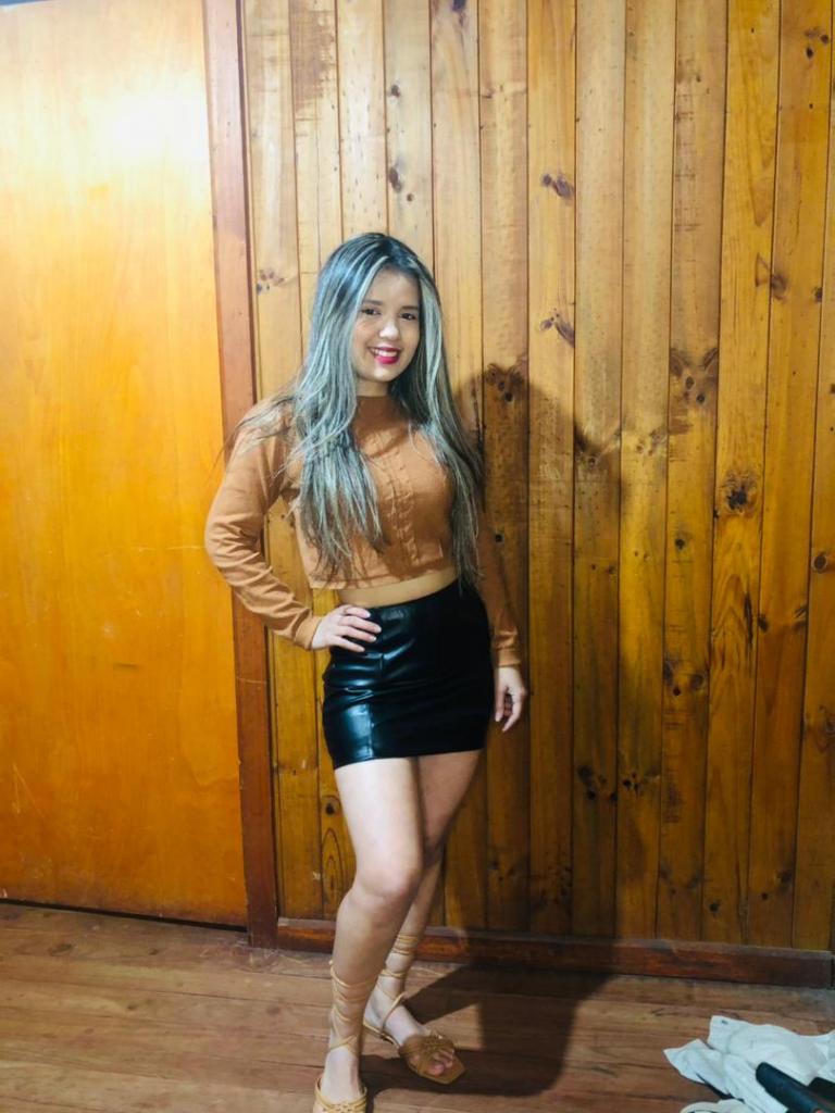 685225753: Chica busca chico en Málaga