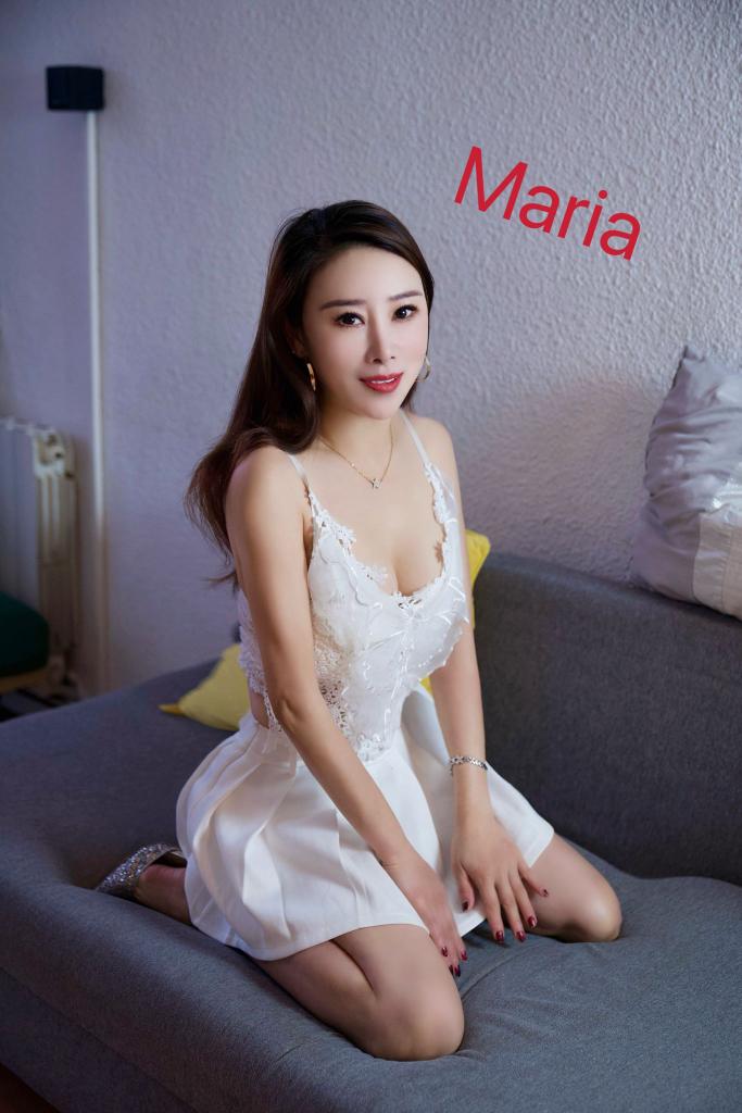 653419473: Chica busca chico en Barcelona