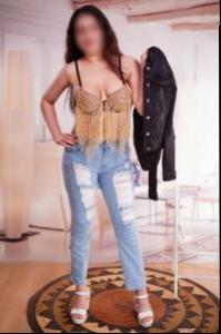 689909059: Chica busca chico en Madrid