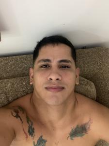 613637662: Chico busca chica en Murcia