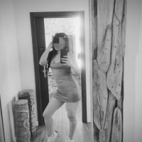 614584243: Chica busca chico en Almería