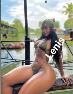 632334060: Chica busca chico en La Coruña