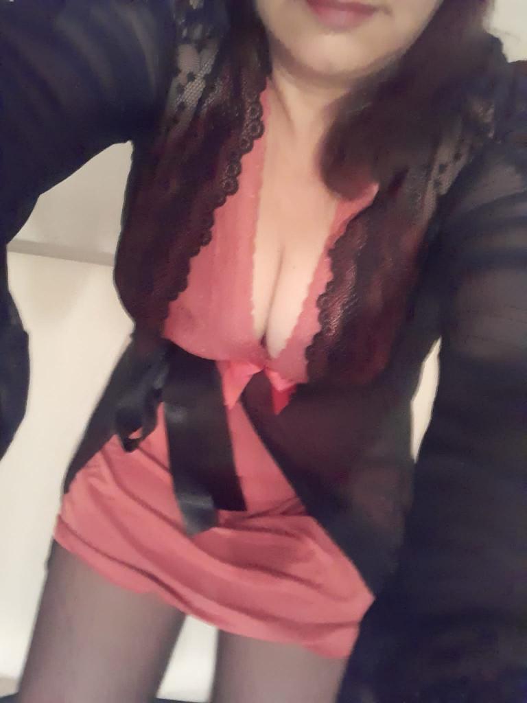 698372645: Chica busca chico en Cáceres