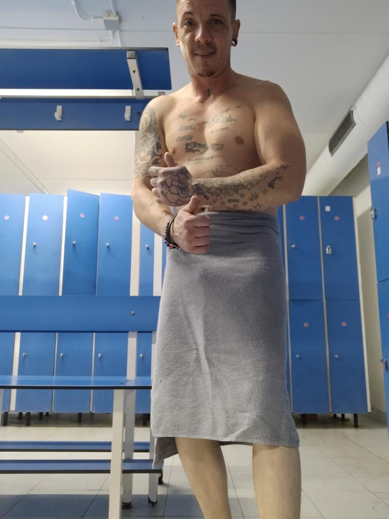 Chico busca chica en Asturias: 