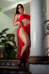 931416396: Chica busca chico en Barcelona