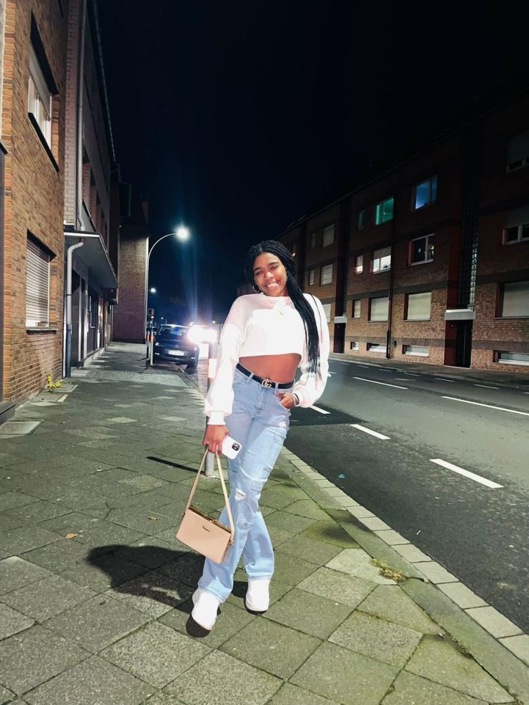 603216420: Chica busca chico en Tenerife