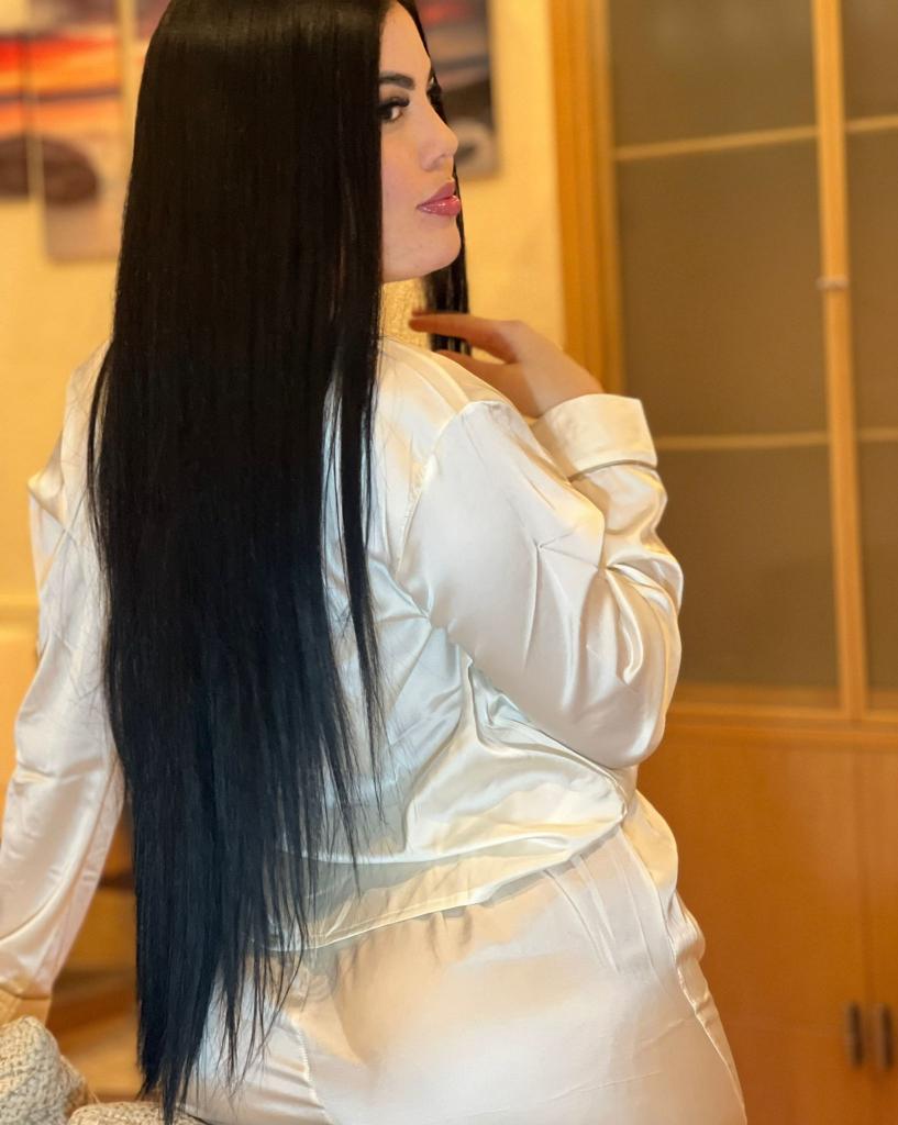 687743618: Chica busca chico en Asturias