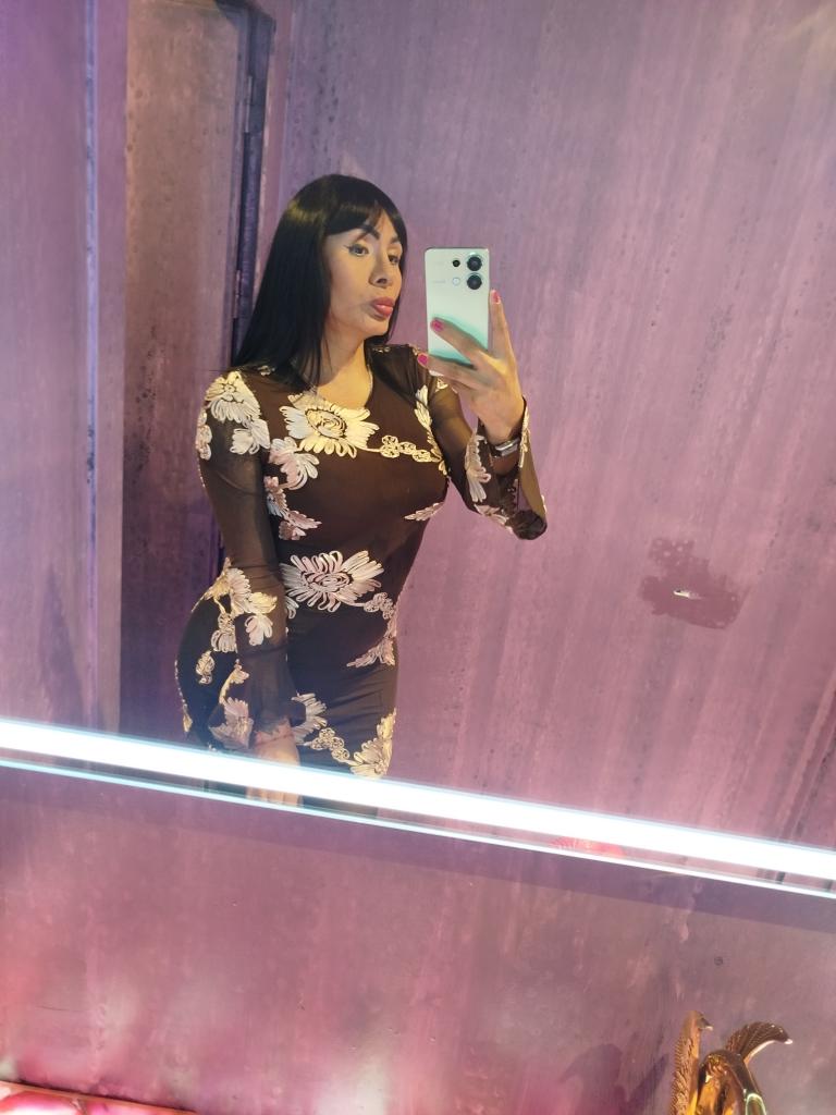 654243095: Transexual en Toledo