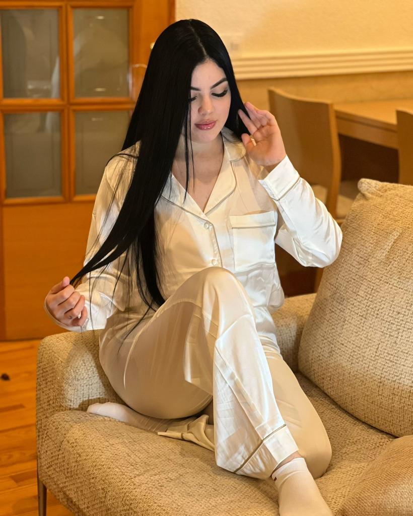 687743618: Chica busca chico en Asturias