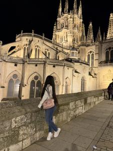 614335195: Chica busca chico en Burgos