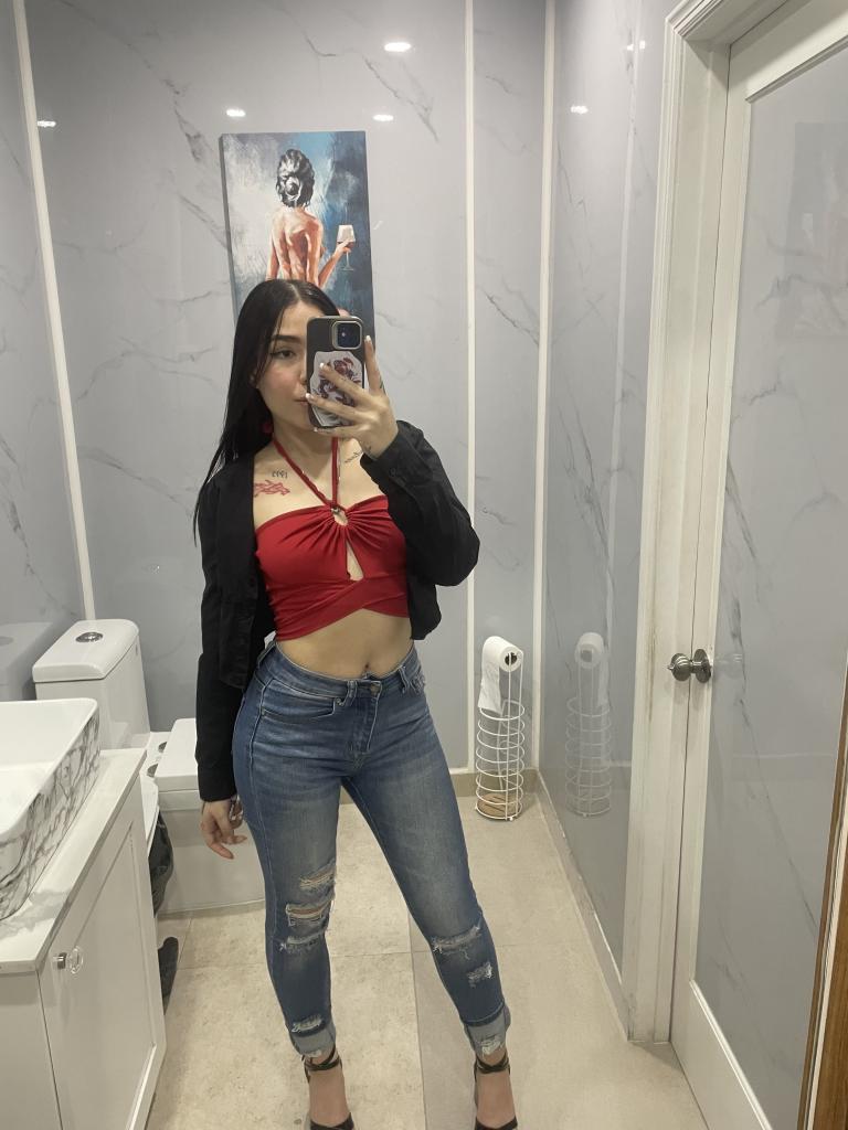 674988319: Chica busca chico en Alicante