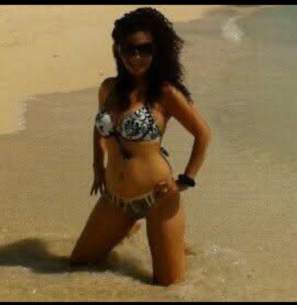 624573604: Chica busca chico en La Coruña