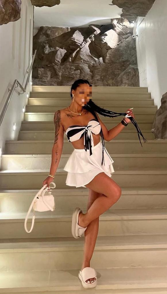 643692422: Chica busca chico en Málaga