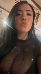 614068541: Chica busca chico en Madrid