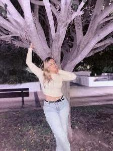 Chica busca chico en Cádiz: 